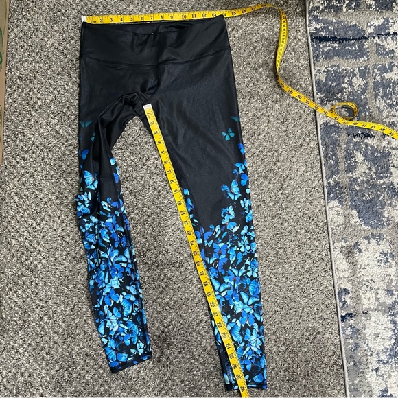 Alo Yoga Gypset Goddess Blue Butterfly Leggings Size S - Picture 12 of 14